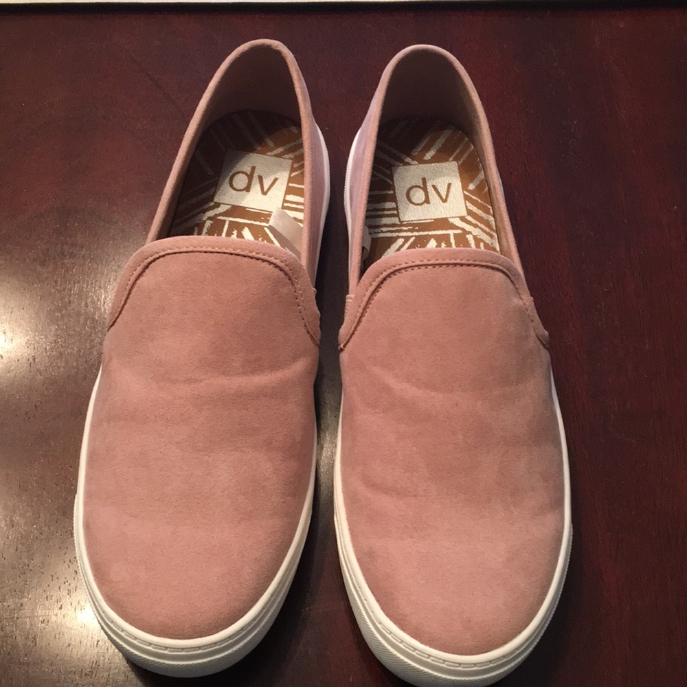 DV Rose Sneakers